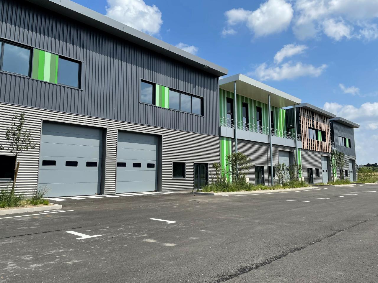 Local d'activité Conflans-Sainte-Honorine 1810m² Location local d'activité Conflans-Sainte-Honorine Yvelines OLACT2105956 0